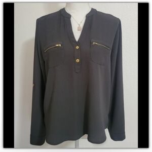 Meraki top with rollup sleeve buttons V-Neck on the side  size medium